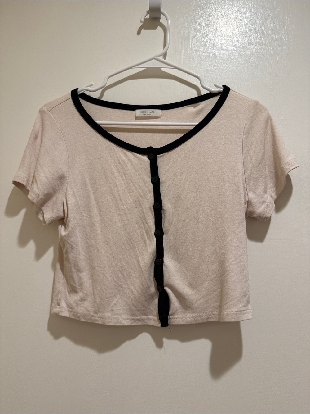 Chocolate Cream Cropped Button-Front Top with Black Trim